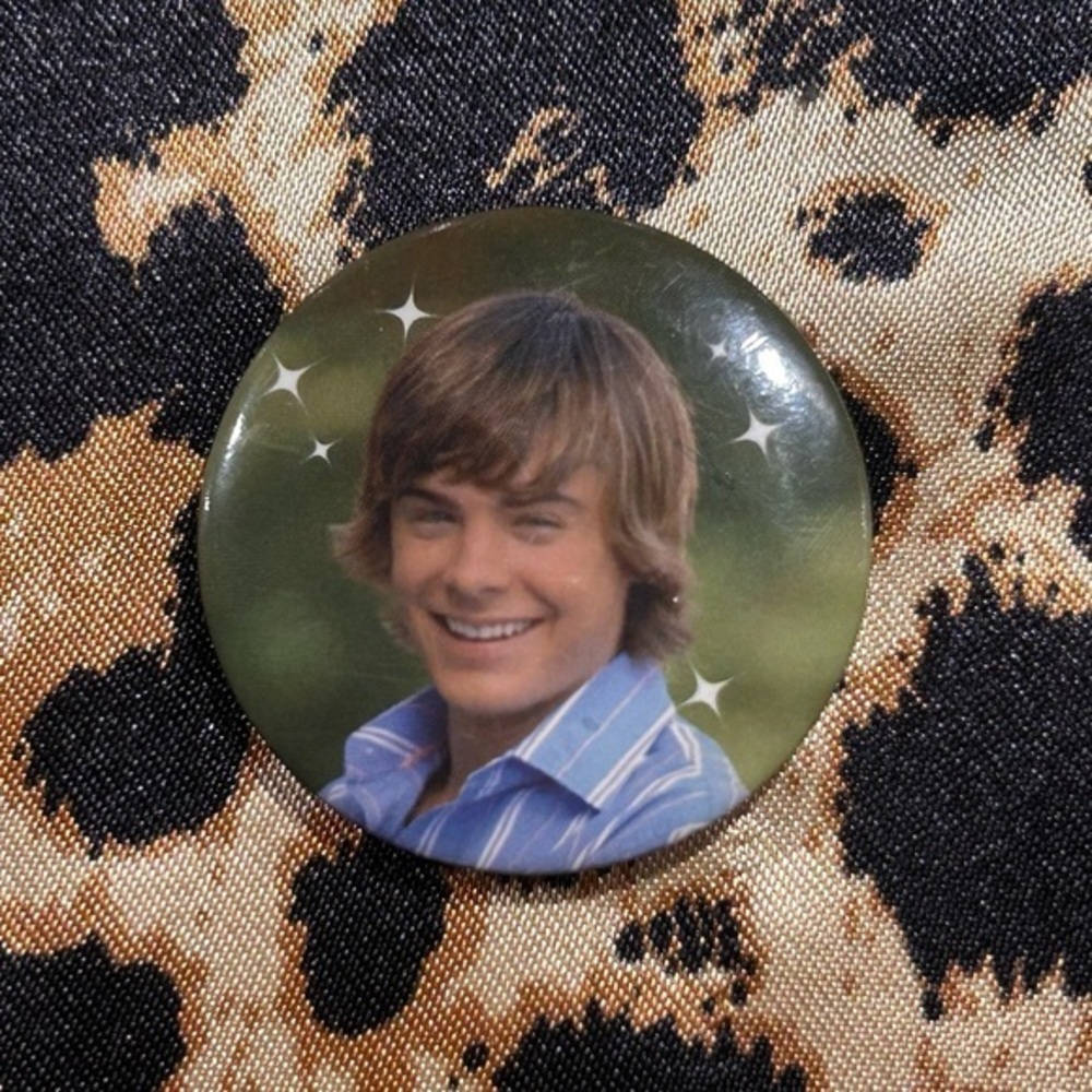 Y2K High School Musical Troy Bolton / Zac Efron Button Pin